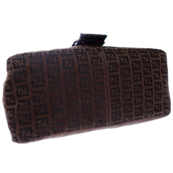 FENDI Mamma Baguette Handbag - Picture 3 of 16